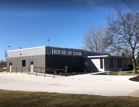 House of Dank Recreational Cannabis Monroe provides world-class cannabis products. As a leading cannabis retailer in Michigan, House of Dank features a wide selection of recreational flower, vaporizers, concentrates, edibles, apparel, CBD and more.